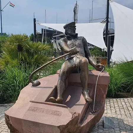 Balatonalmadi/balaton 17971 *